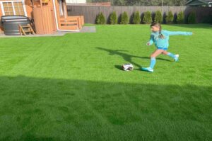 Why Synthetic Grass Works Well for Small Balcony Gardens